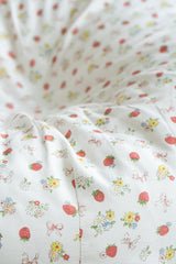 Strawberry Jam Pudding Bed